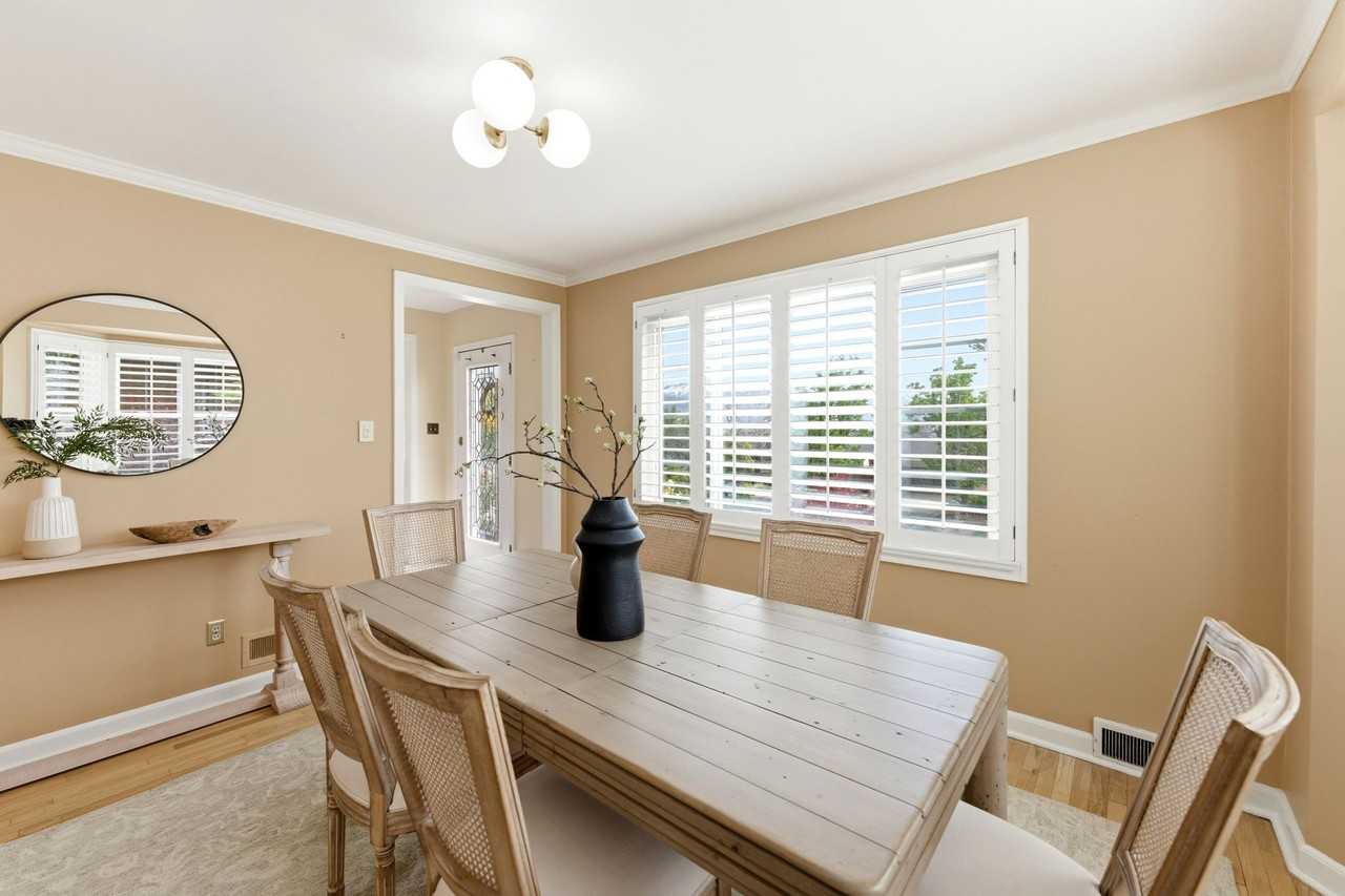 709 E 11th Ave - Photo 6 of 20