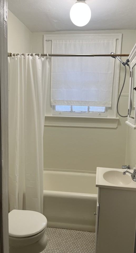 317 City Park Ave #2D - Photo 5 of 6