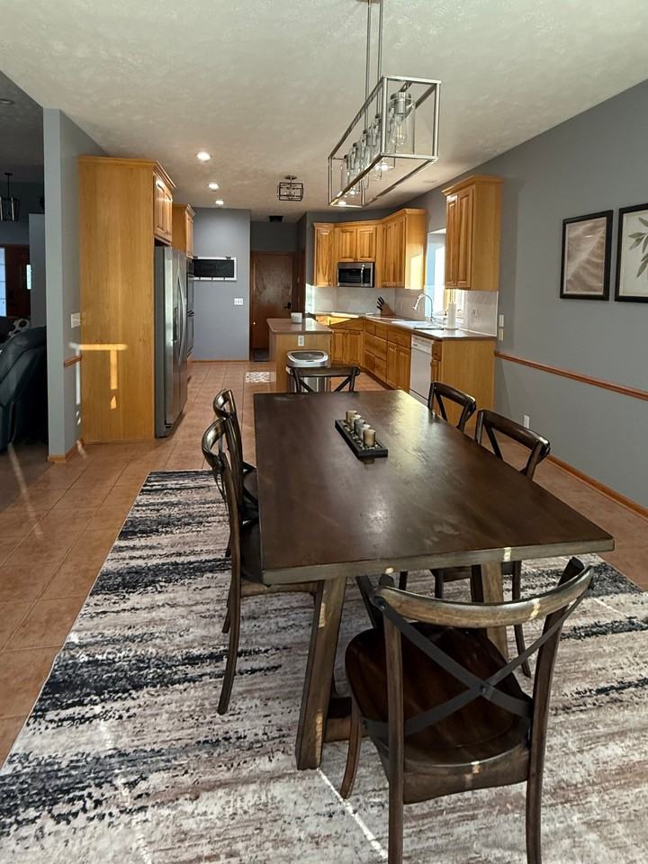 3852 N 209th St - Photo 4 of 30