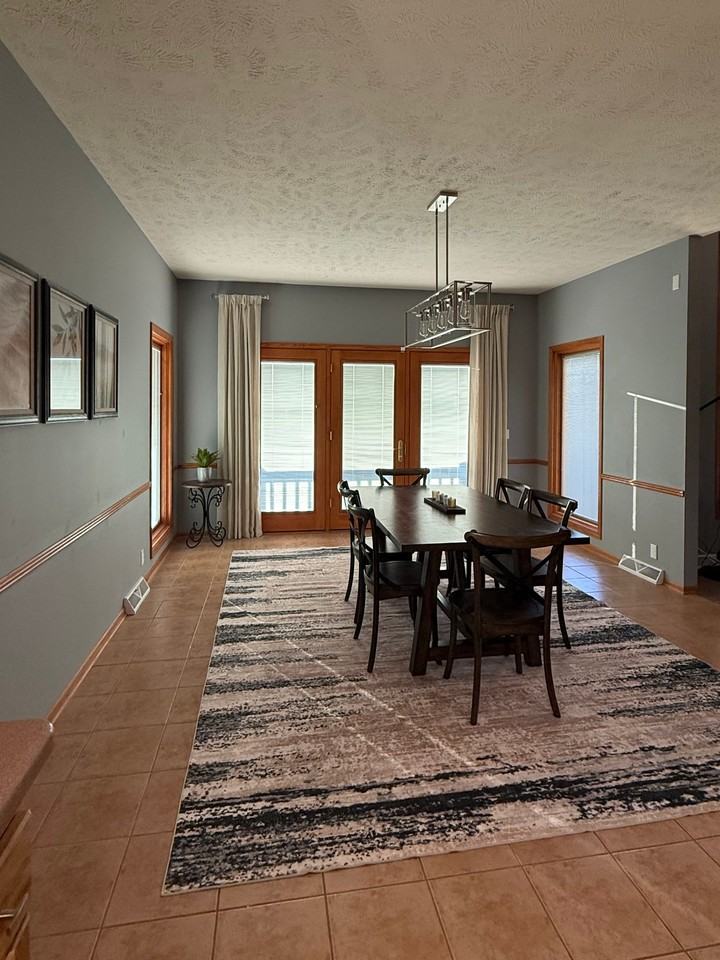 3852 N 209th St - Photo 5 of 30
