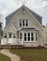 featured image of 4640 W Scranton Pl