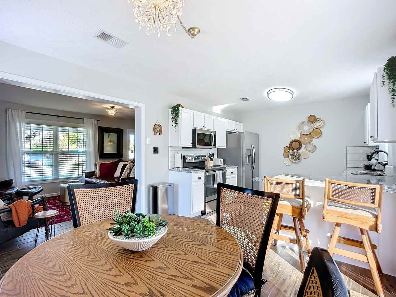 4131 Eve Dr E - Photo 7 of 18