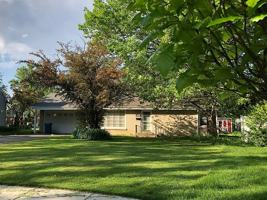 featured image of 310 W Hillside Ave