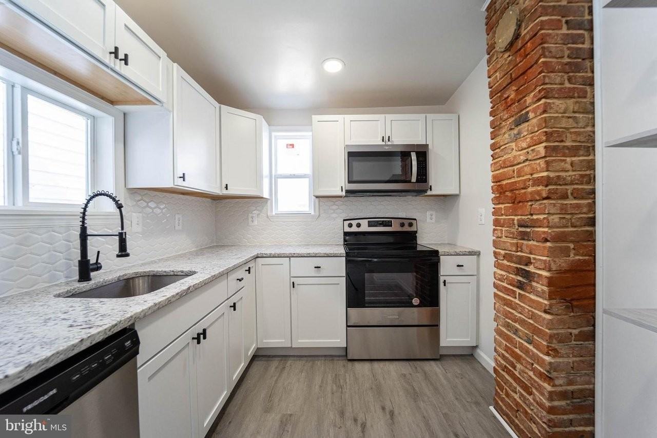 3435 Hickory Ave - Photo 2 of 10