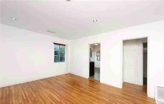 12619 Eastbrook Ave - Photo 2 of 15
