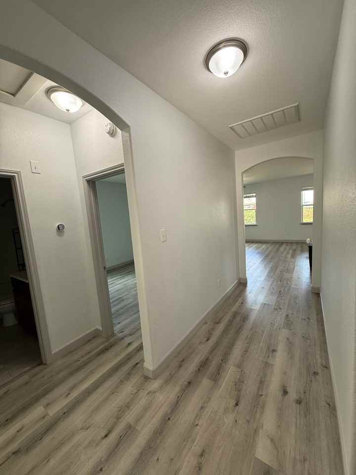 19208 Ellary Ln - Photo 4 of 17