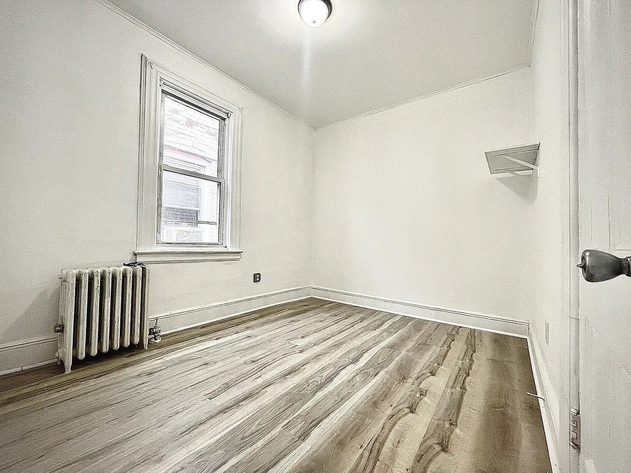 370 Main St Fl 2 - Photo 4 of 8