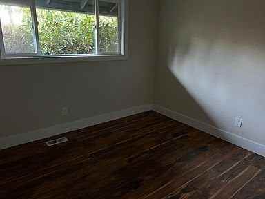 1001 Se 128th Ave #1 - Photo 5 of 17
