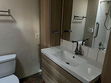 1001 Se 128th Ave #1 - Photo 7 of 17