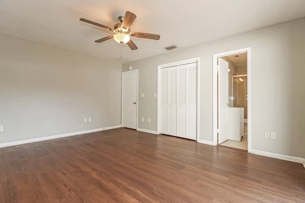 5619 Park Blvd N - Photo 3 of 11