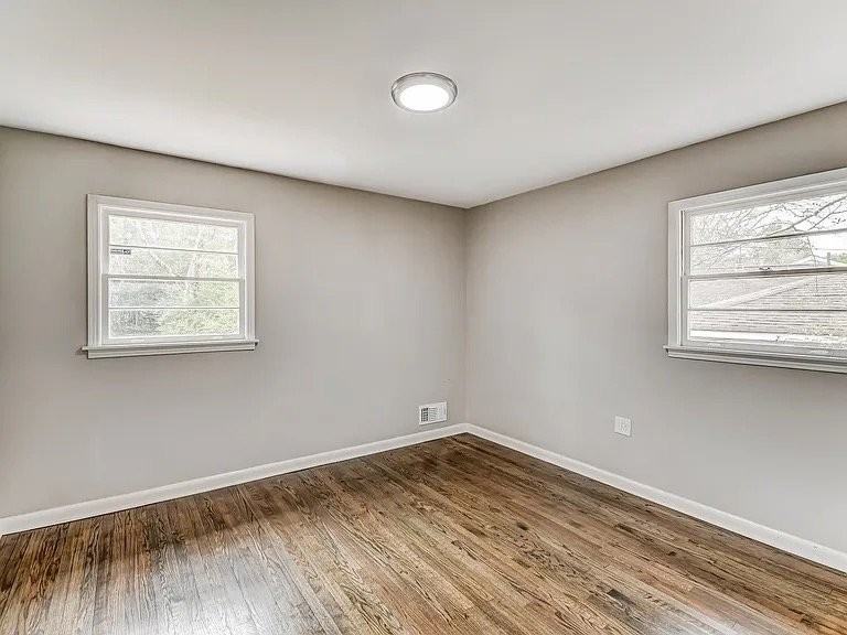 8432 9th Ave S - Photo 2 of 9