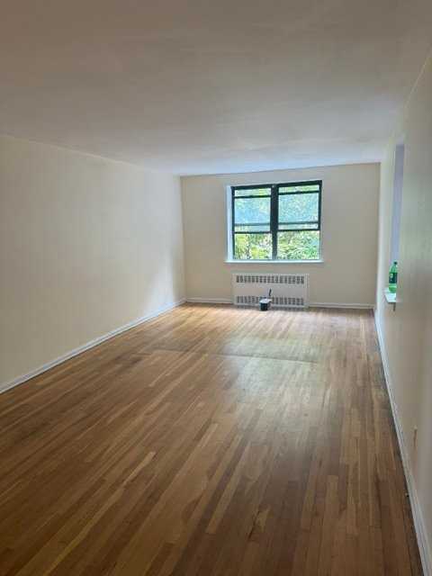 237 N Broadway #2C - Photo 4 of 16