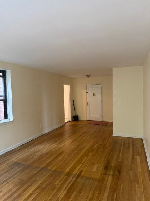 237 N Broadway #2C - Photo 7 of 16