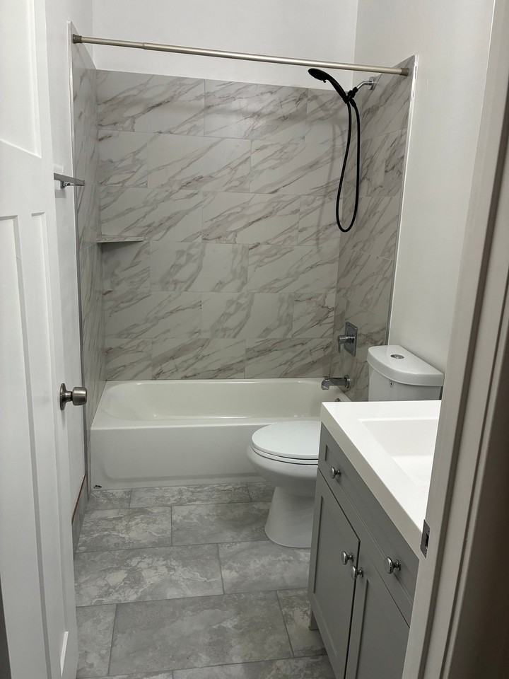 216 W Apple St #1 - Photo 3 of 15