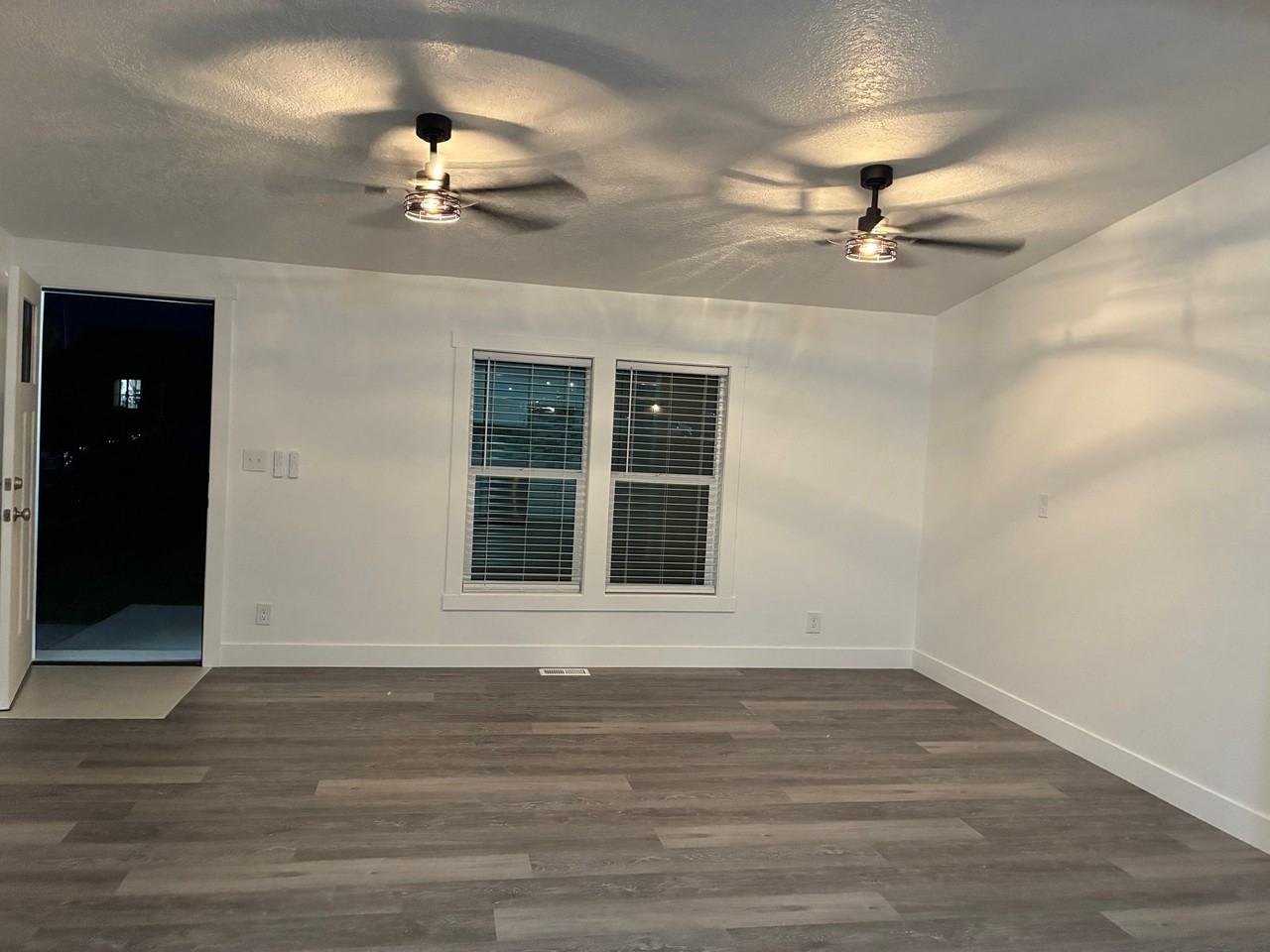 216 W Apple St #1 - Photo 5 of 15