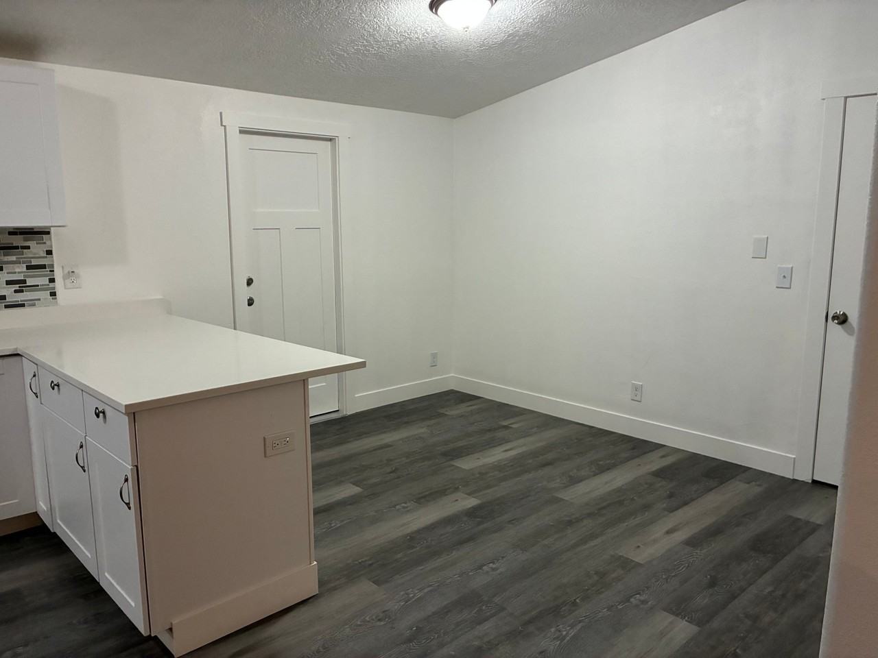 216 W Apple St #1 - Photo 7 of 15