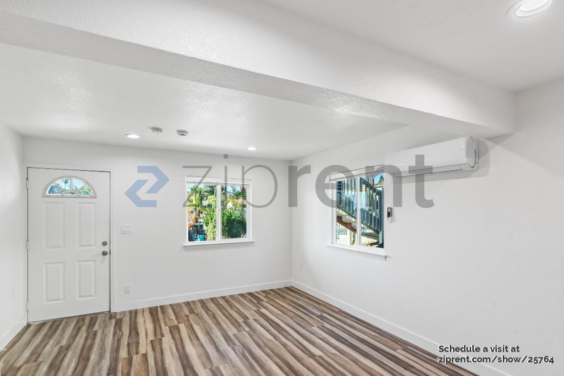 10806 Hubbard Way #A - Photo 5 of 18