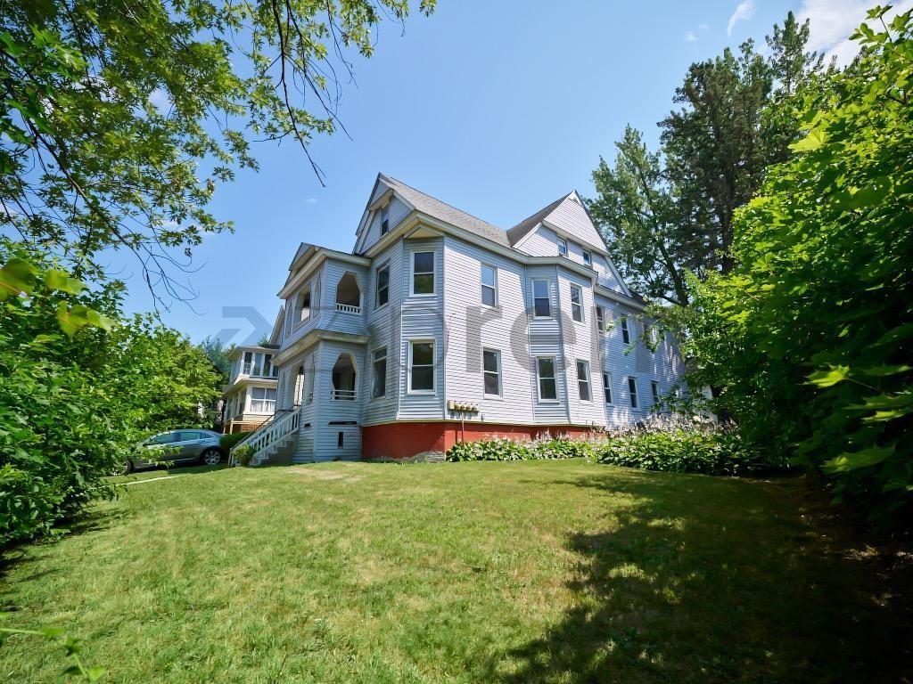 30 Forest Park Ave #2 - Photo 4 of 44