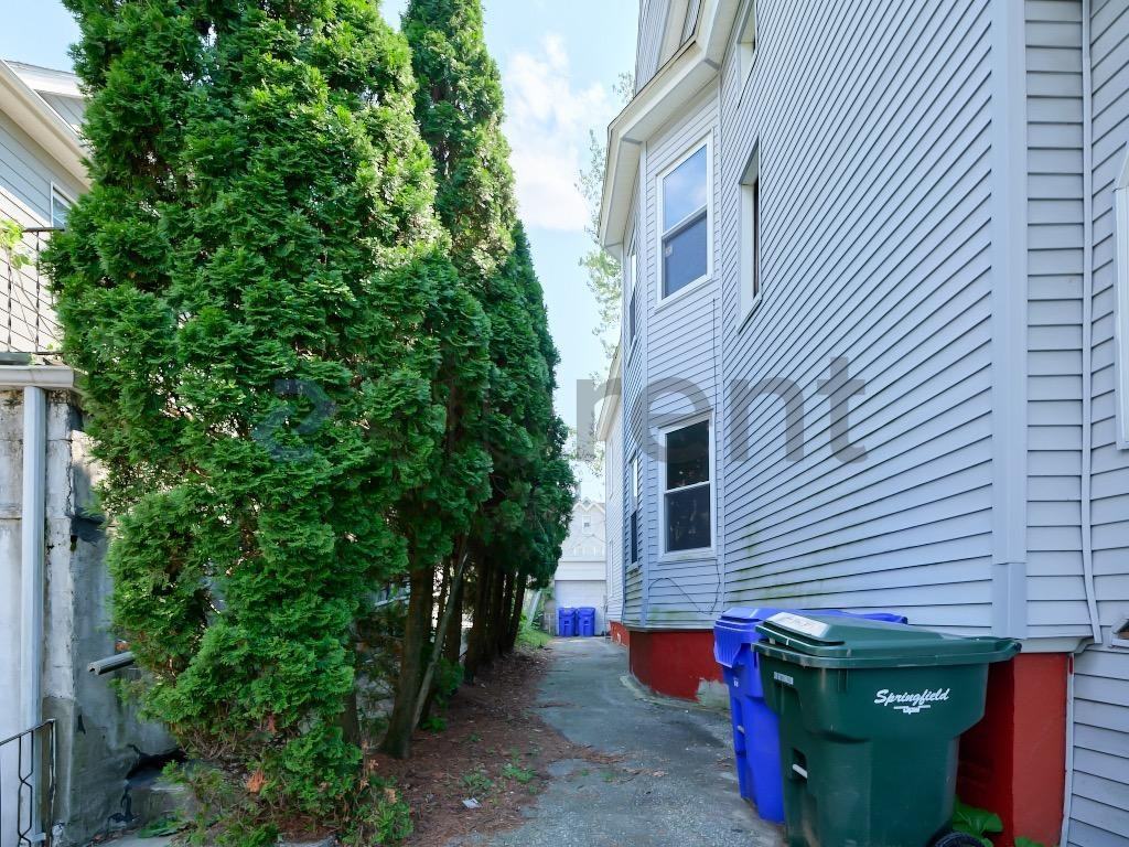 30 Forest Park Ave #2 - Photo 6 of 44