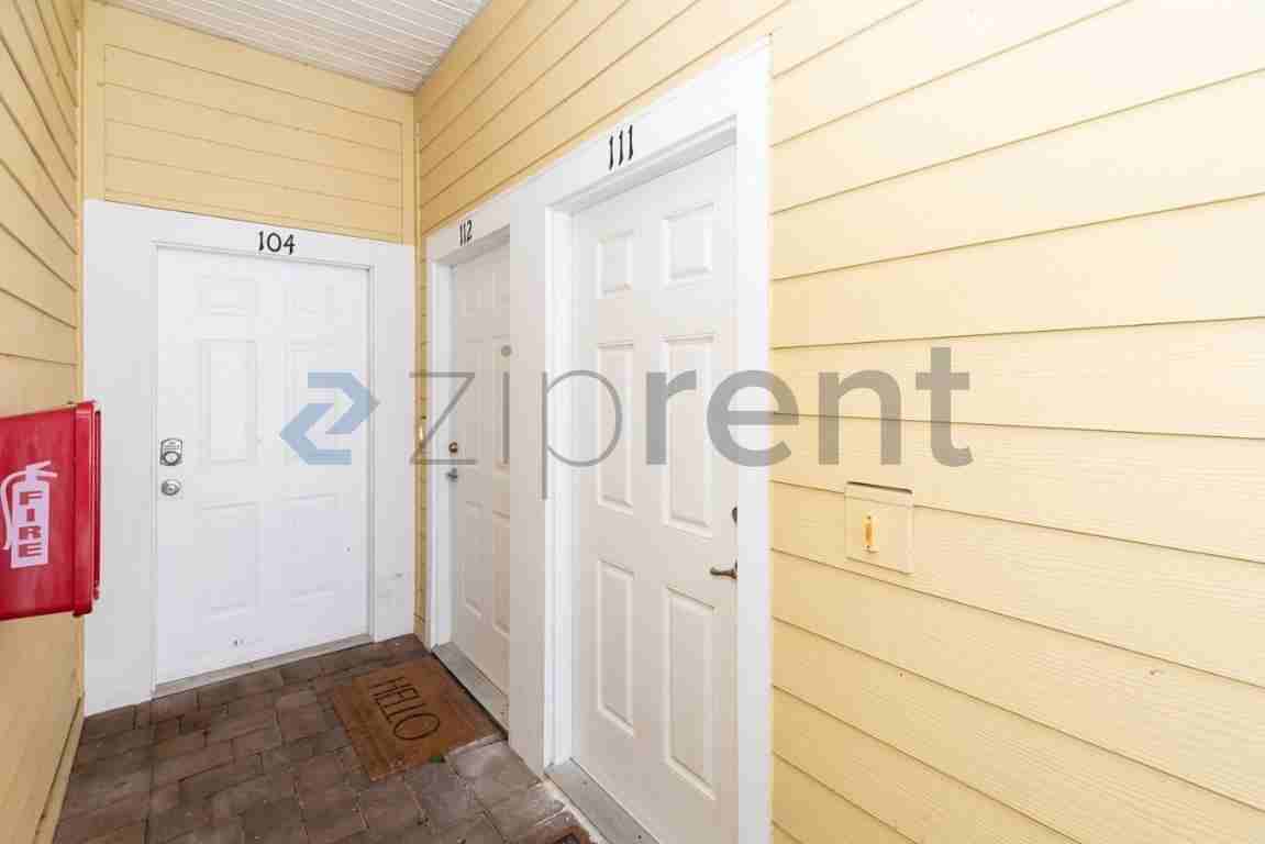 100 Brannan Pl #112 - Photo 6 of 32