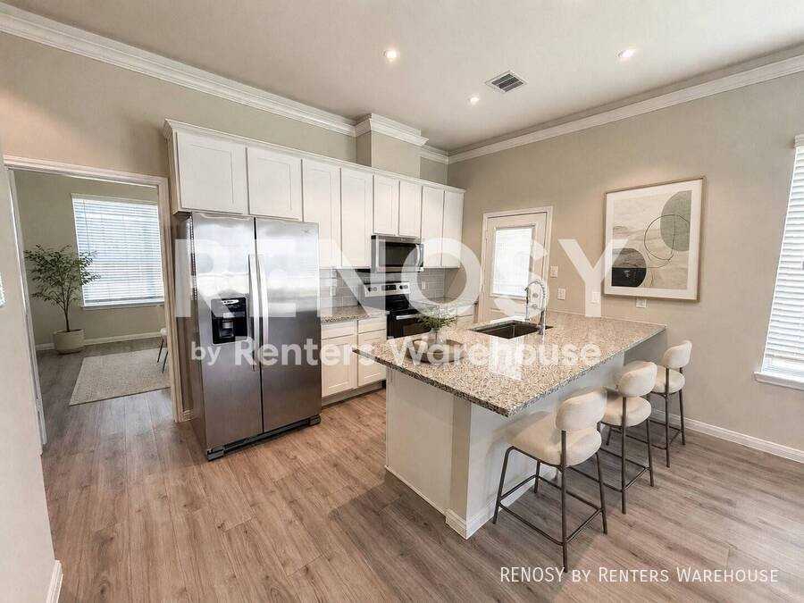 19310 Chickory Valley Dr - Photo 3 of 38