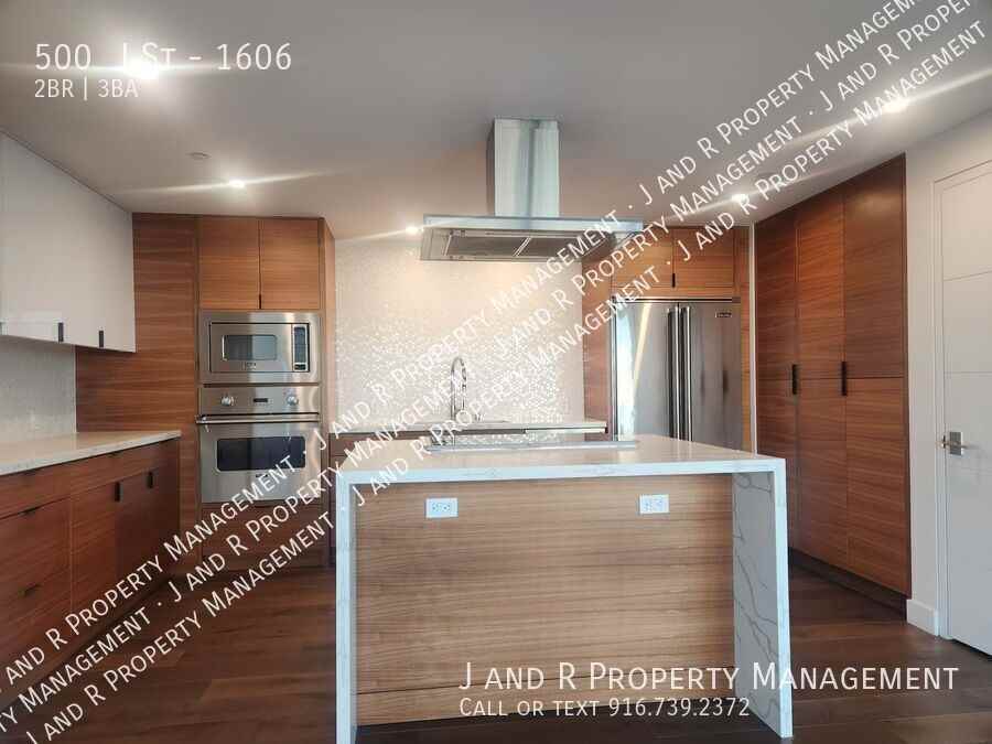 500 J St #1606 - Photo 6 of 40
