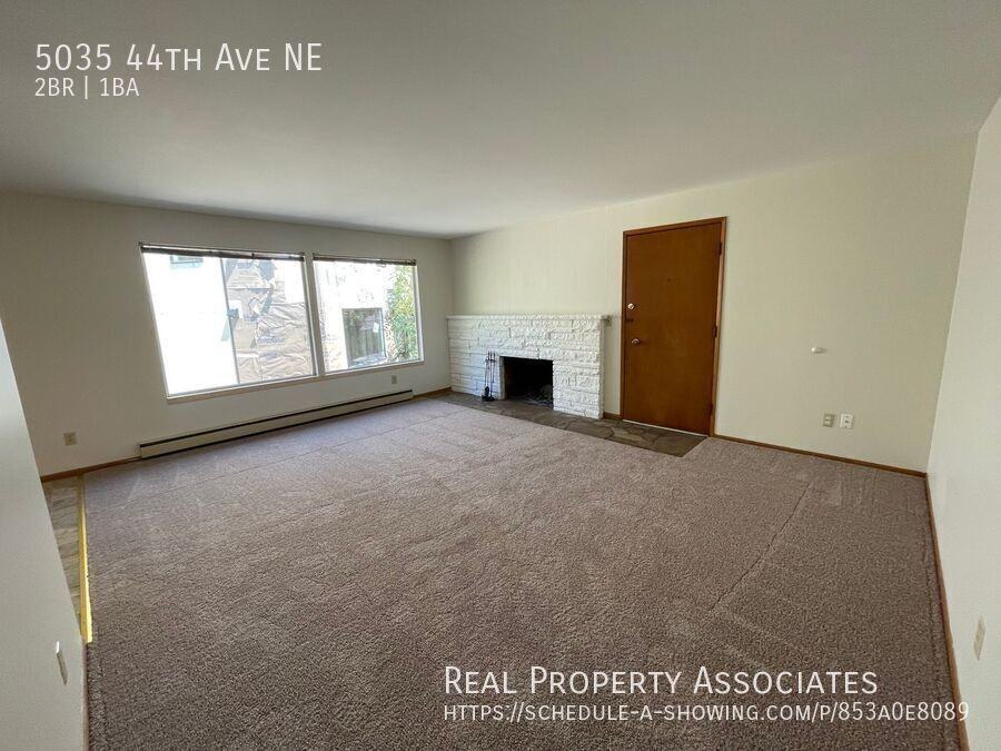 5035 44th Ave Ne - Photo 7 of 18