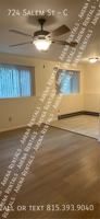 featured image of 724 Salem St #C