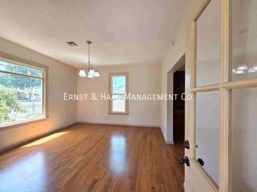 9497 Foster Rd - Photo 4 of 33