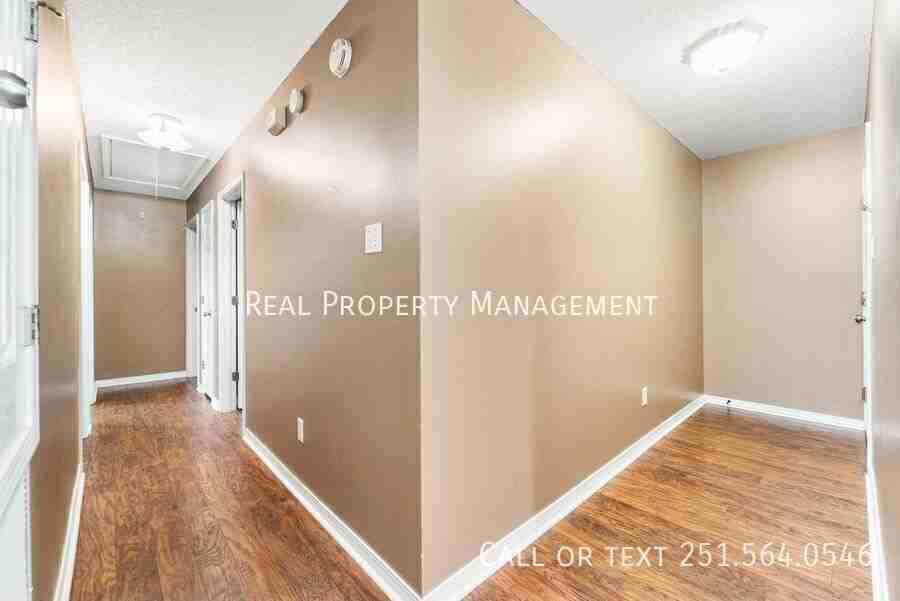 9631 Royal Woods Dr N - Photo 7 of 18
