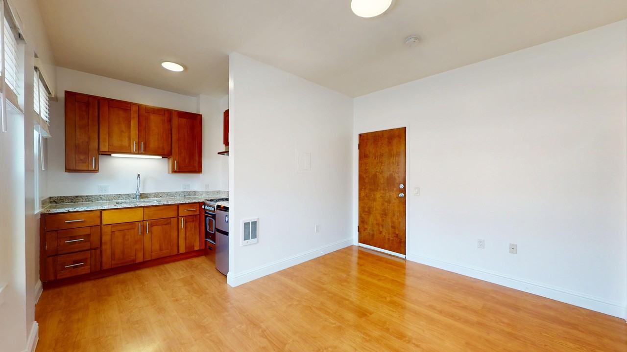 1049 Post St #34 - Photo 5 of 14