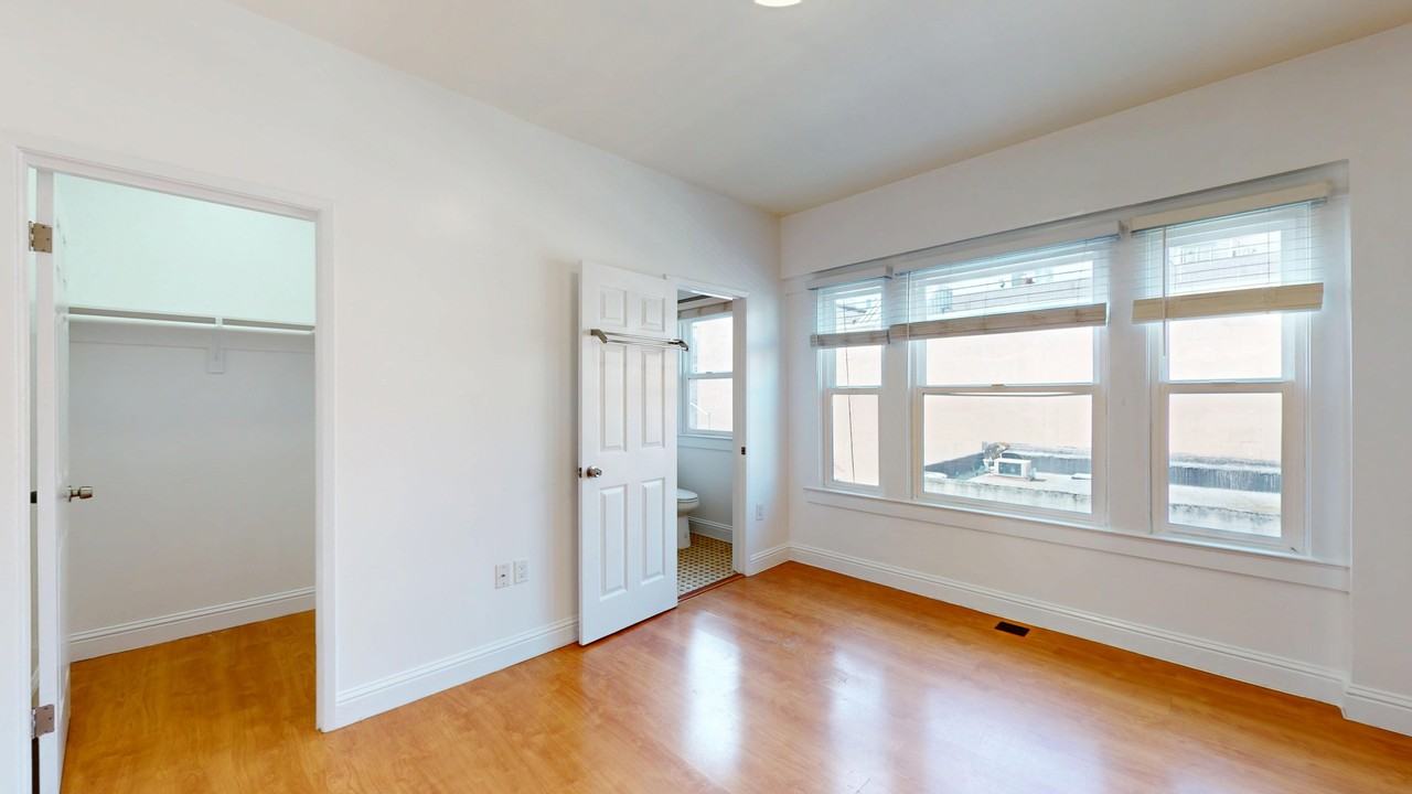 1049 Post St #34 - Photo 7 of 14