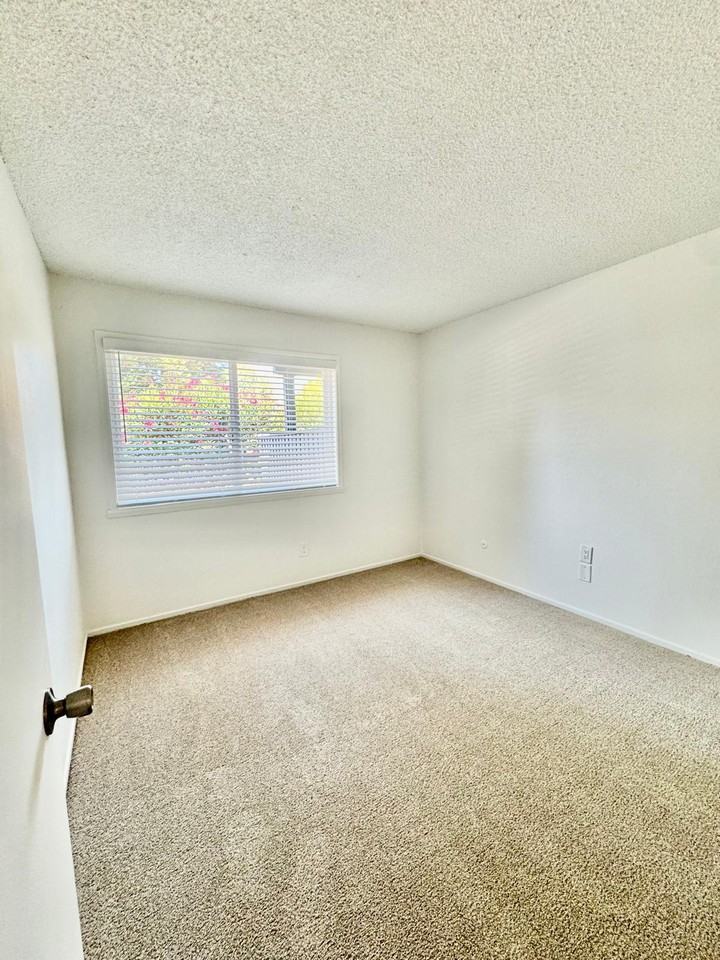 450 Alameda Del Prado #I - Photo 5 of 19