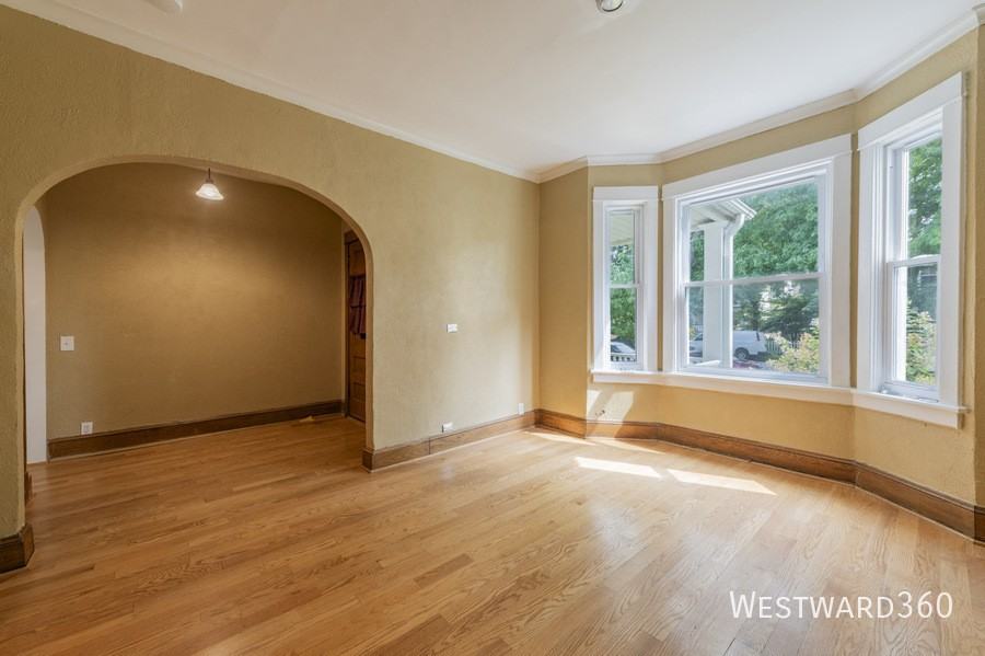 1932 W Touhy Ave #1 - Photo 4 of 15