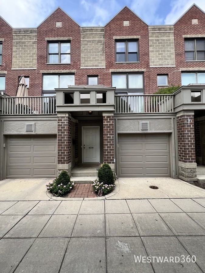 2753 N Wayne Ave #E - Photo 2 of 2
