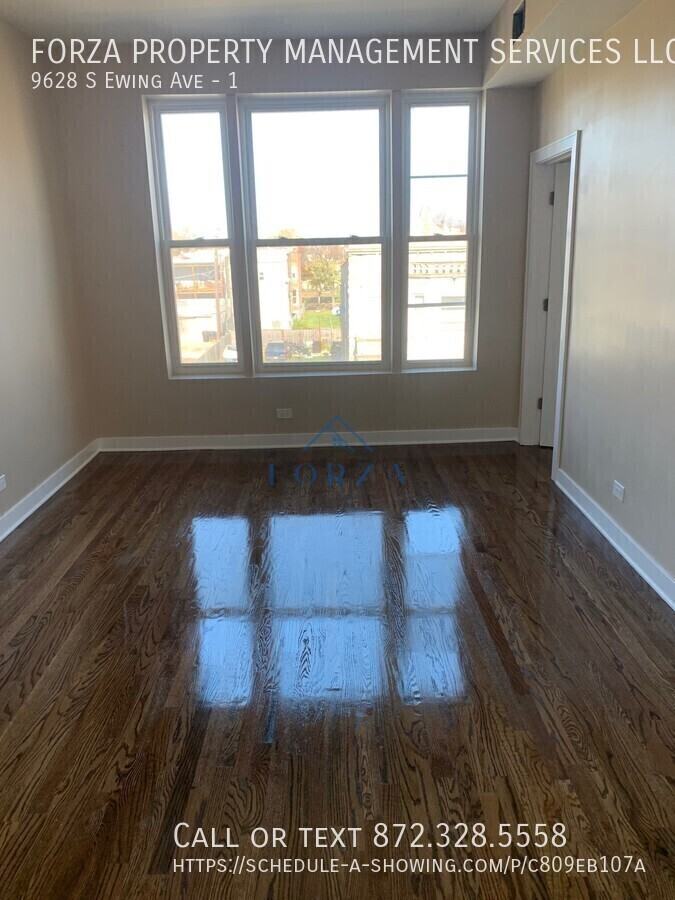 9628 S Ewing Ave #1 - Photo 2 of 7