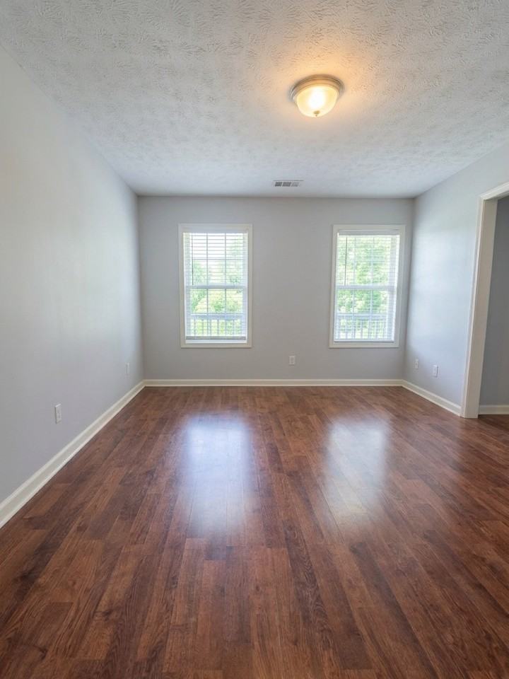 3270 Stratton Lane - Photo 6 of 16