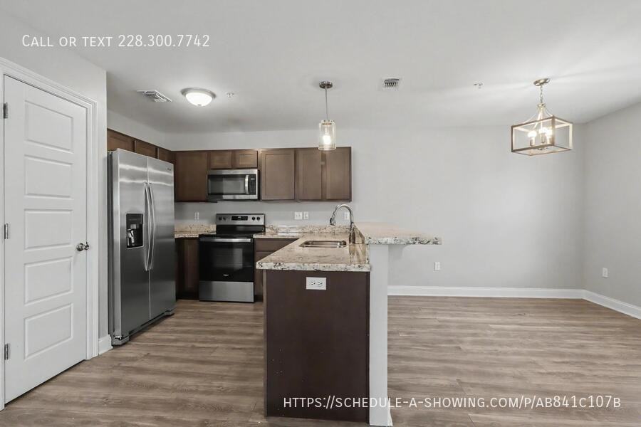 12056 Turnberry Cv - Photo 4 of 20