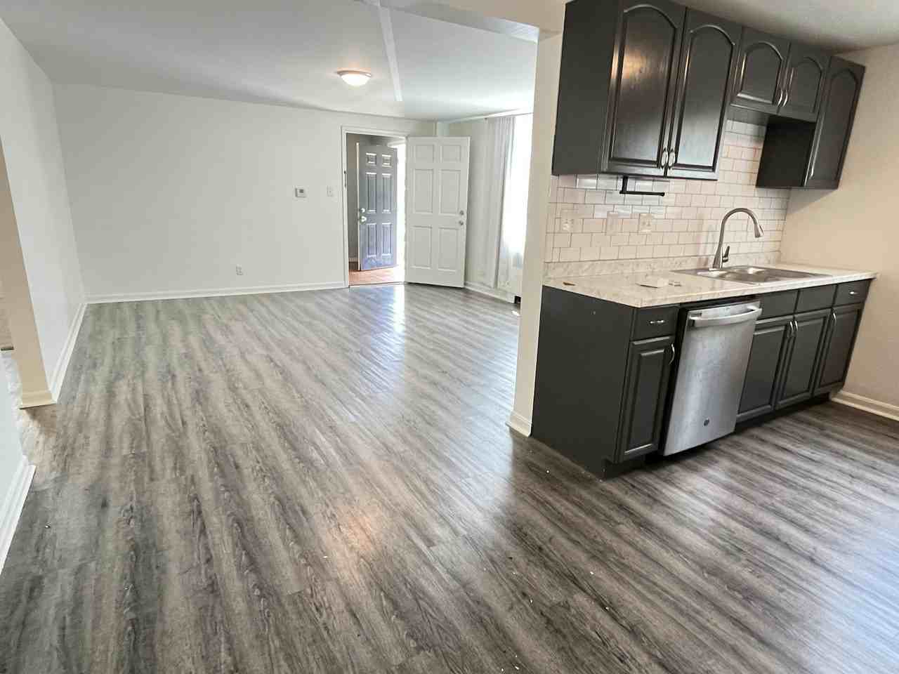 3672 Brotherton Rd, Unit 1 - Photo 4 of 8