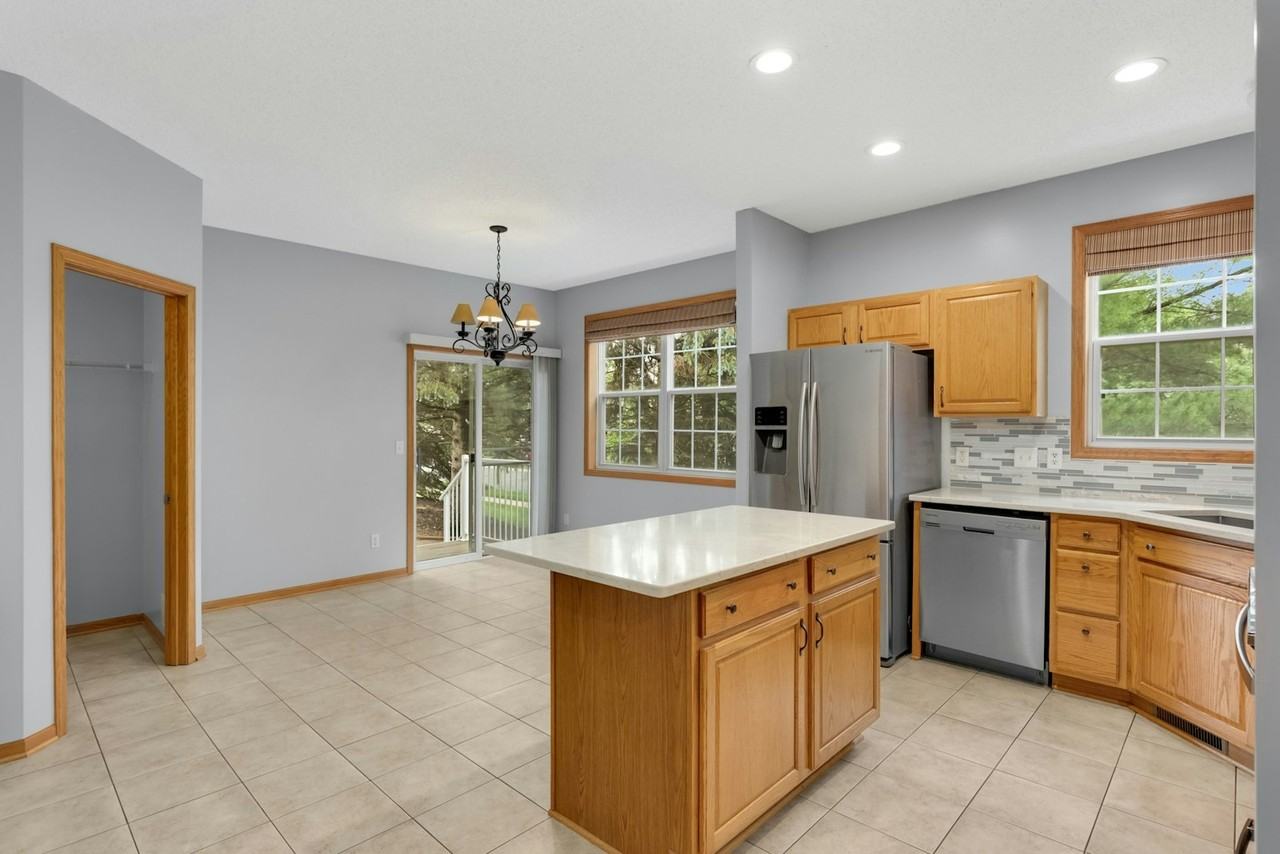 A9771 Gable Drive - Photo 4 of 44