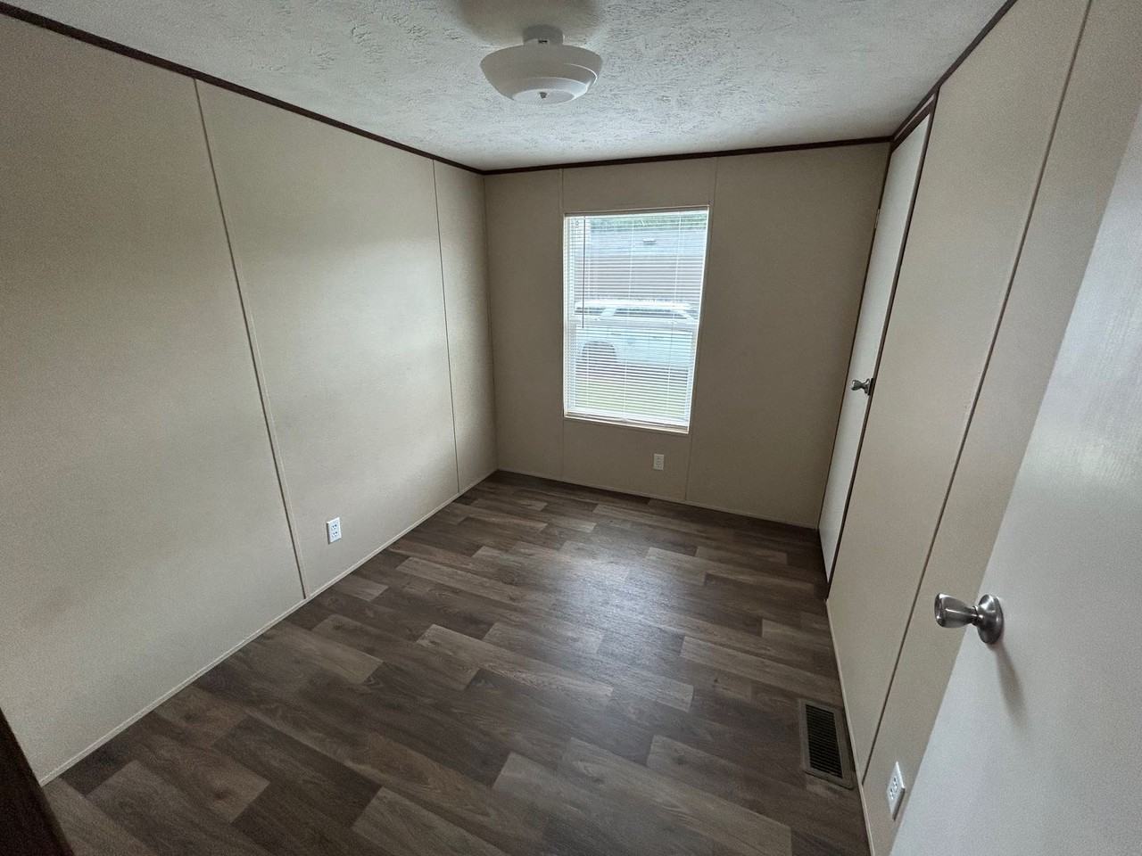 312 Hovie Ct - Photo 7 of 9