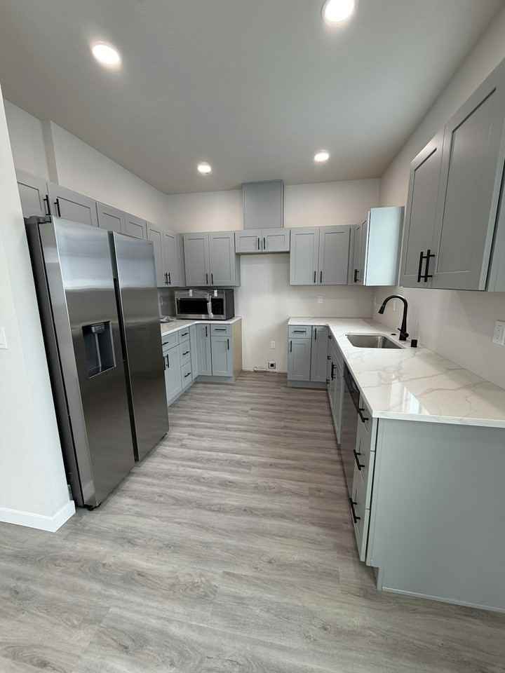 1814 North Coach Lane - Photo 2 of 29