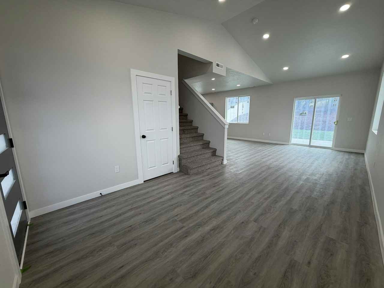 1814 North Coach Lane - Photo 5 of 29