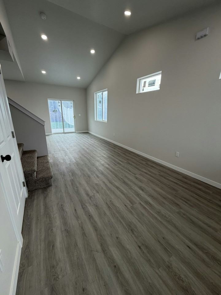 1814 North Coach Lane - Photo 7 of 29