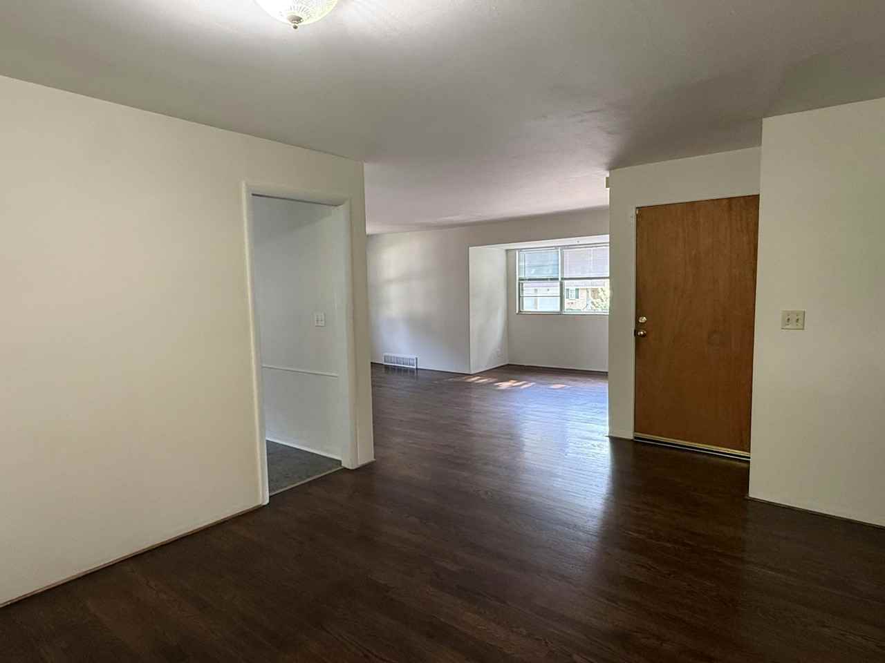 7616 Baltimore Avenue - Photo 7 of 22