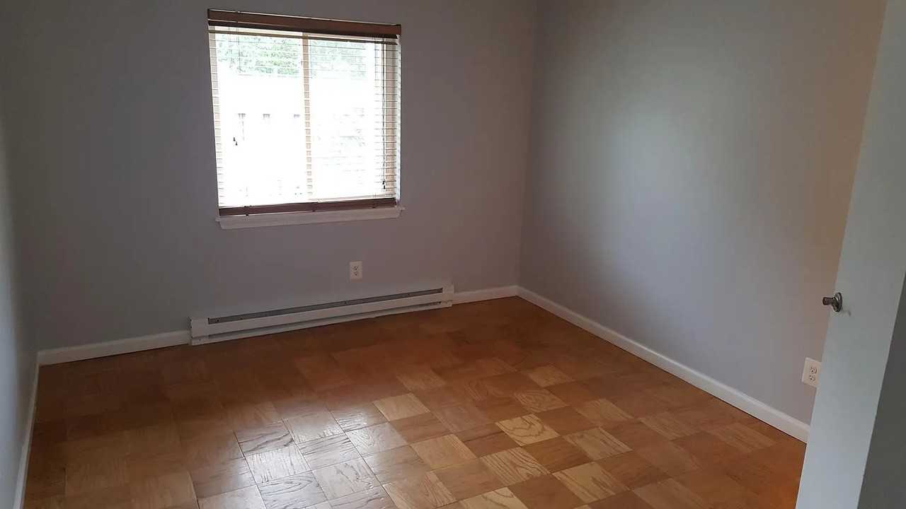 201 North Emory Drive, Unit 11 - Photo 6 of 21