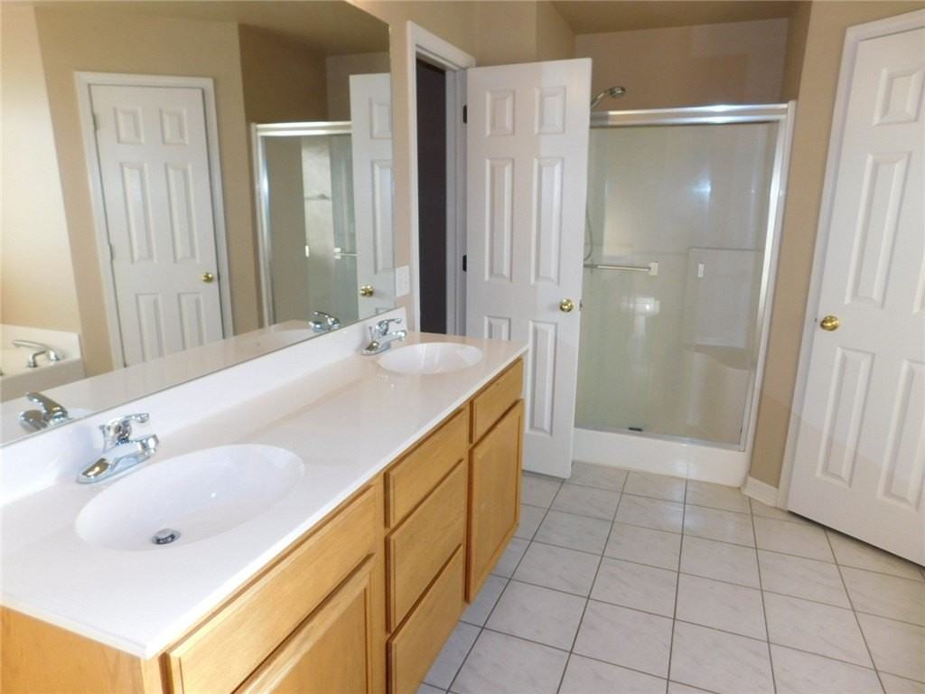 910 Sw Cheyenne Dr - Photo 7 of 10