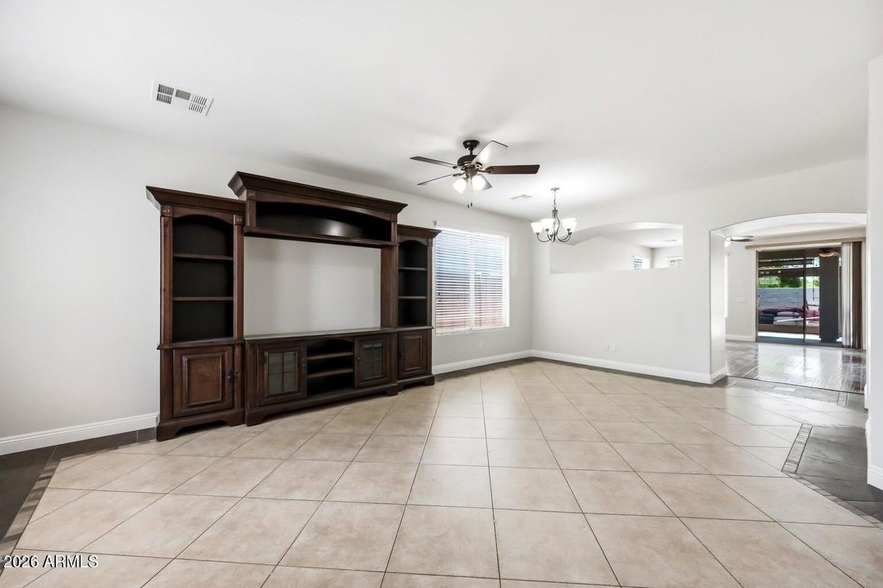 34634 N Appaloosa Way - Photo 4 of 22
