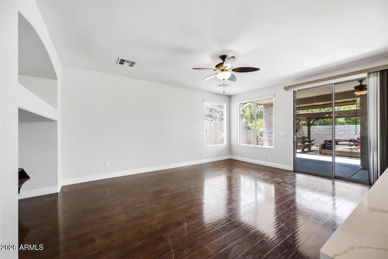 34634 N Appaloosa Way - Photo 6 of 22