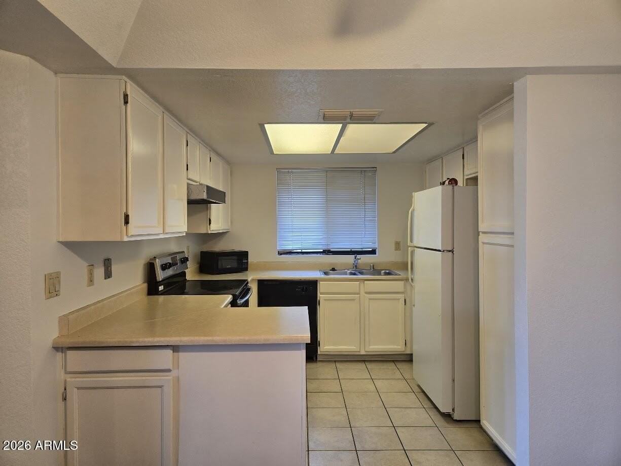1905 E University Dr #102 - Photo 3 of 19